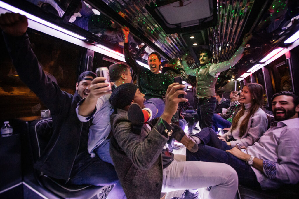 STL Road Pony luxury limousine and party bus serving St. Louis and the surrounding metro service area